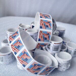 500 usps forever stamps of 2022 Mail U.S.A. Flag Postage